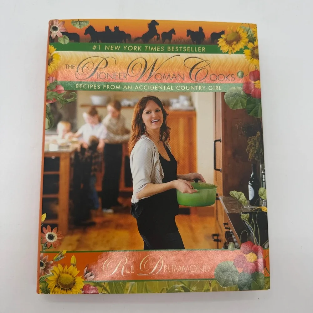 The Pioneer Woman Cooks Recipes From an Accidental Country Girl HC 1st Ed 2009